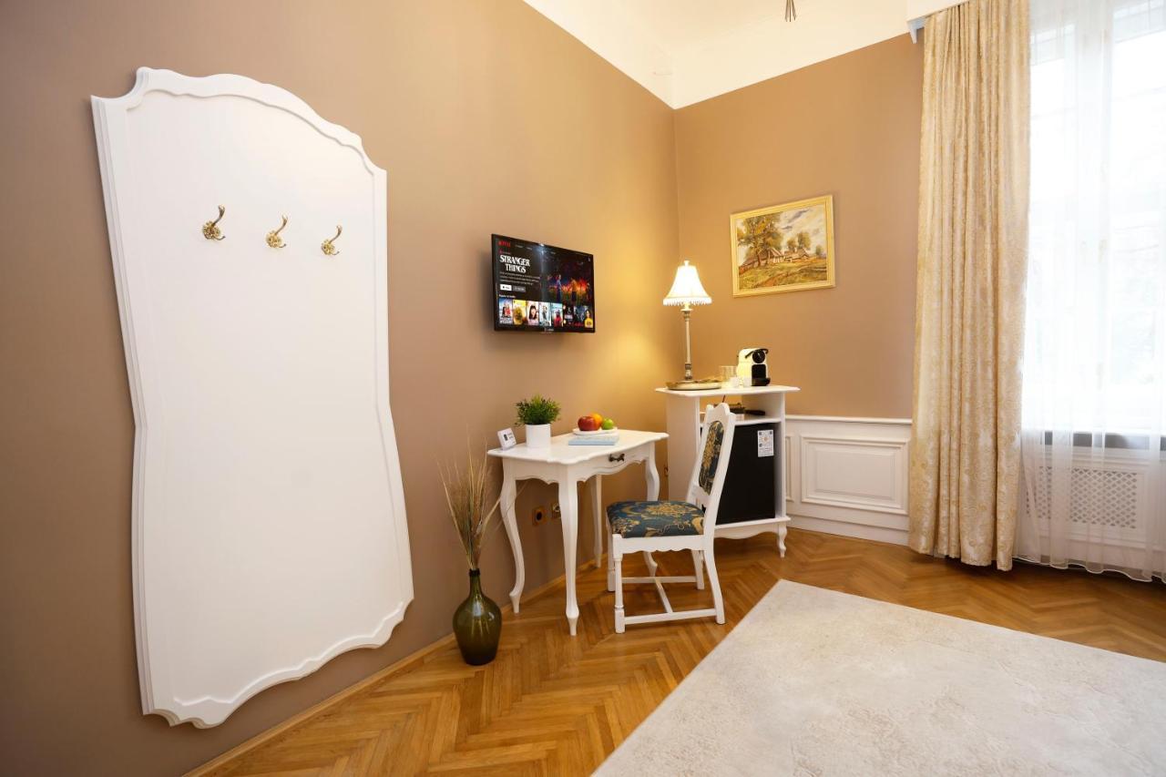 Villabaroque_Эгер Экстерьер фото